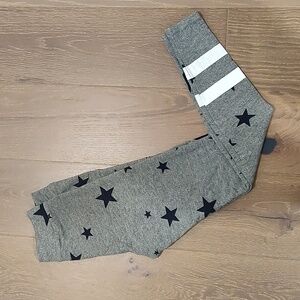 Sundry Gray Star Leggings